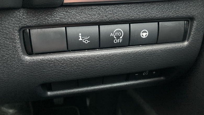 Nissan Qashqai 1.3 DiG-T MH 158 Premiere Edition 5dr Xtronic Petrol Hatchback